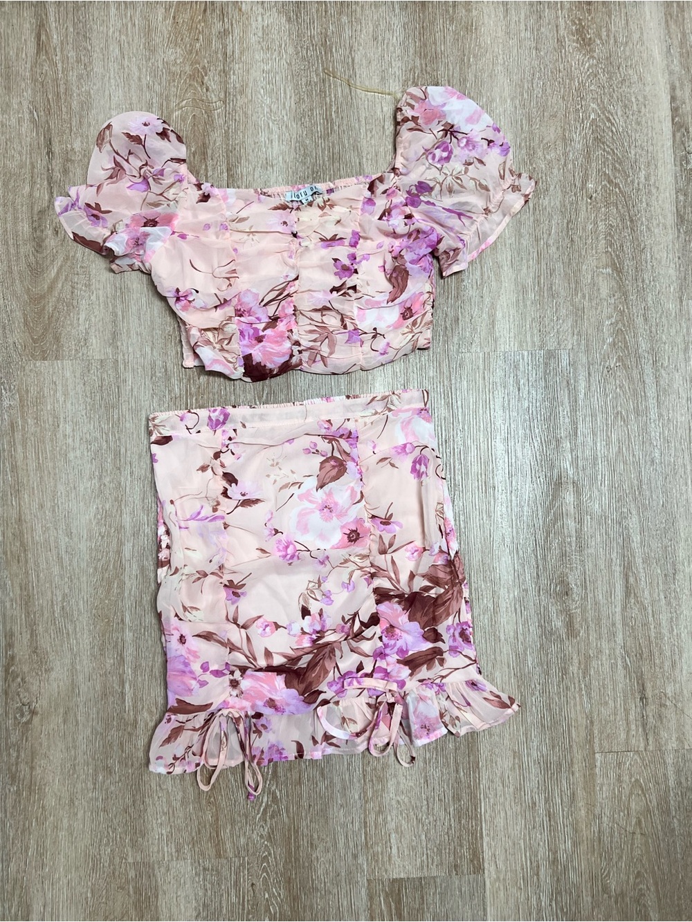 & Other Stories Pink Floral Puff-Sleeve Crop Top